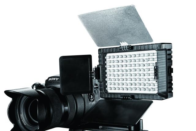 Falcon Eyes LED Lamp Set Dimbaar DV-96V-K2 inclusief Accu
