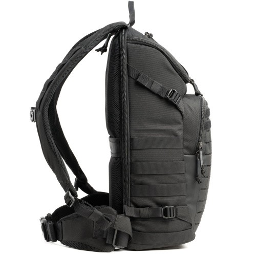 Think Tank DarkLight Backpack 20L - black 