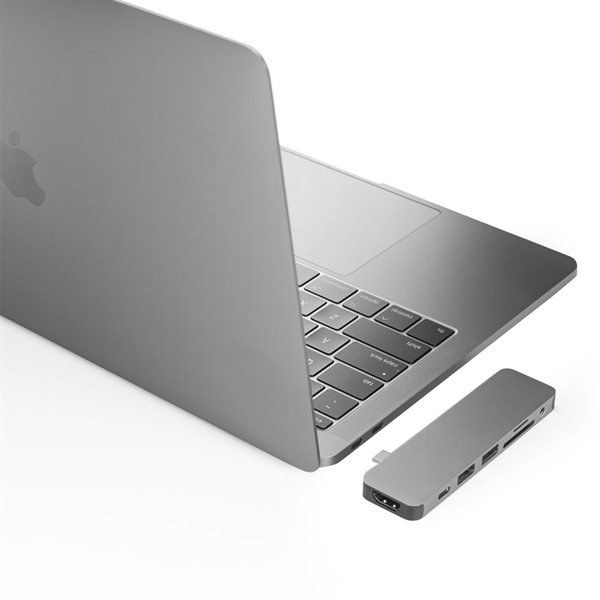 Hyper Solo hub for Macbook & USB-C devices space gray