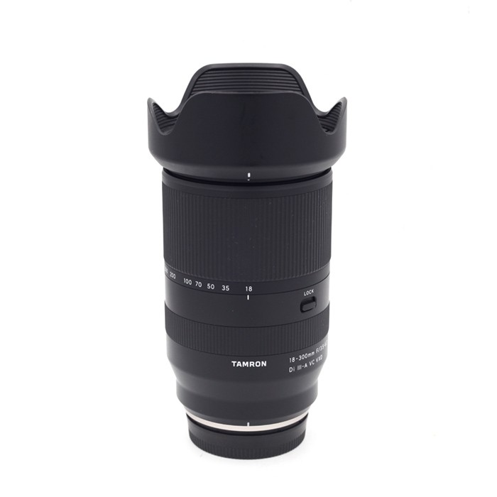 Tamron 18-300mm F/3.5-6.3 Di III-A VC VXD occasion voor Fujifilm