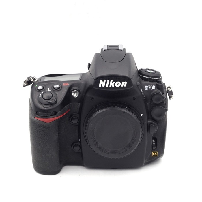 Nikon D700 Body occasion (SN: 2299081)