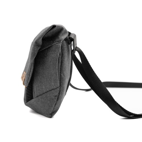 Peak Design Field Pouch Charcoal V2