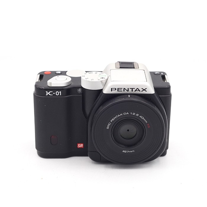 Pentax K-01 + 40mm f/2.8 XS occasion