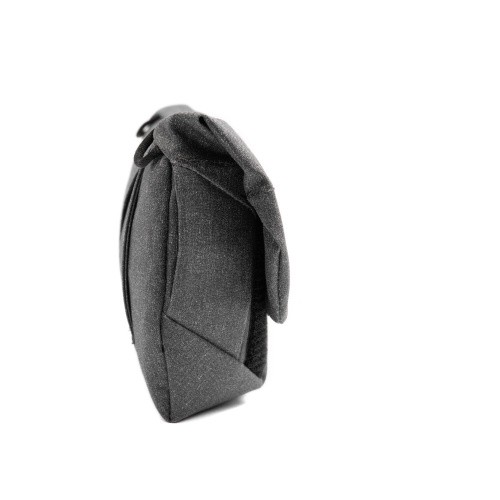 Peak Design Field Pouch Charcoal V2