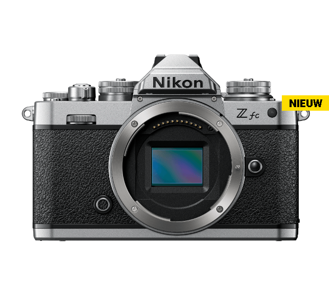 Nikon Z fc + 28/2.8 SE Kit 