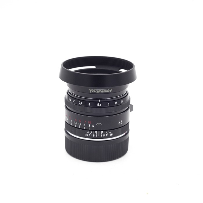 Voigtländer Nokton 35mm f/1.5 occasion voor Leica M