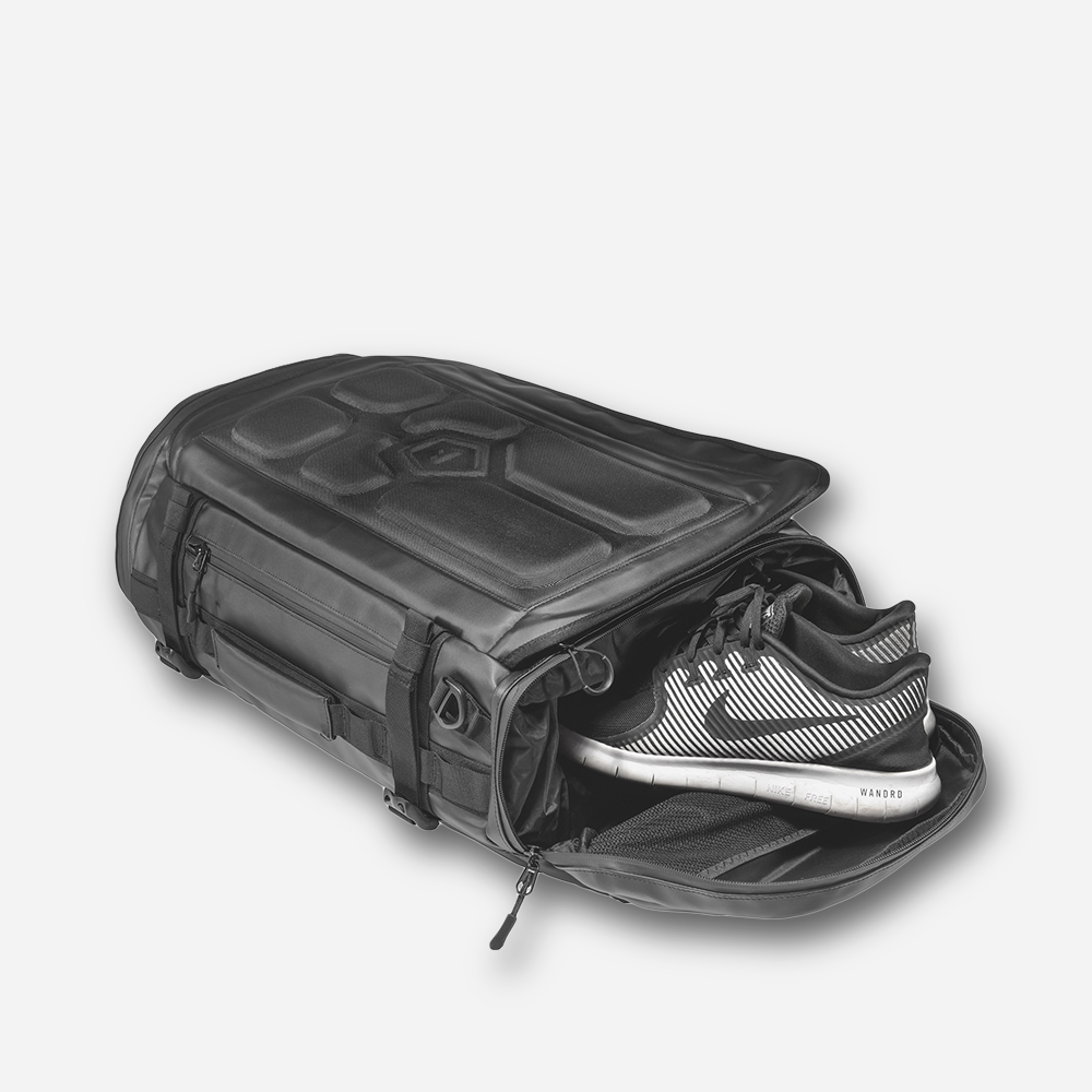 WANDRD HEXAD Carryall Duffel 40-Liter Black