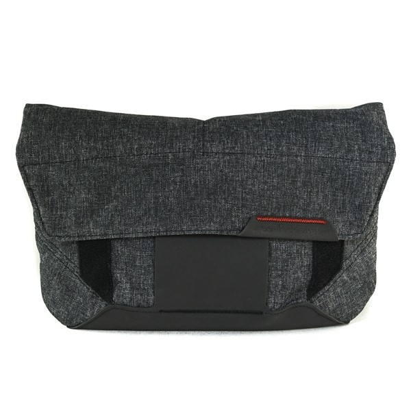 Peak Design Field Pouch Charcoal