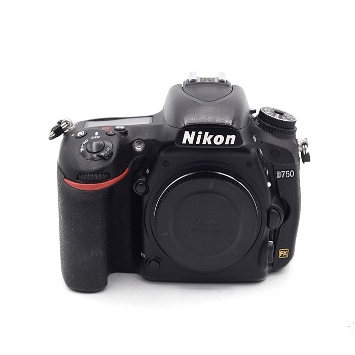 Nikon D750 Body occasion (sn: 2016712) 