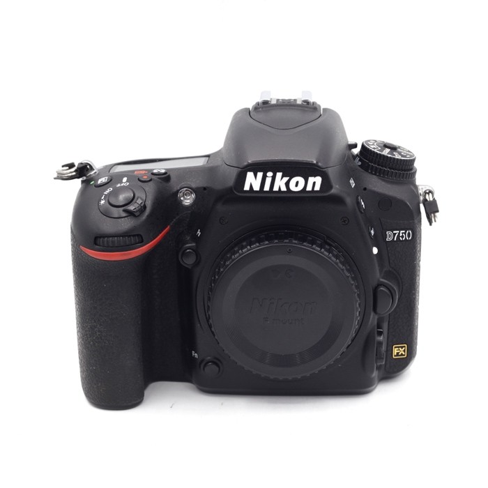 Nikon D750 Body occasion (sn: 6025878)