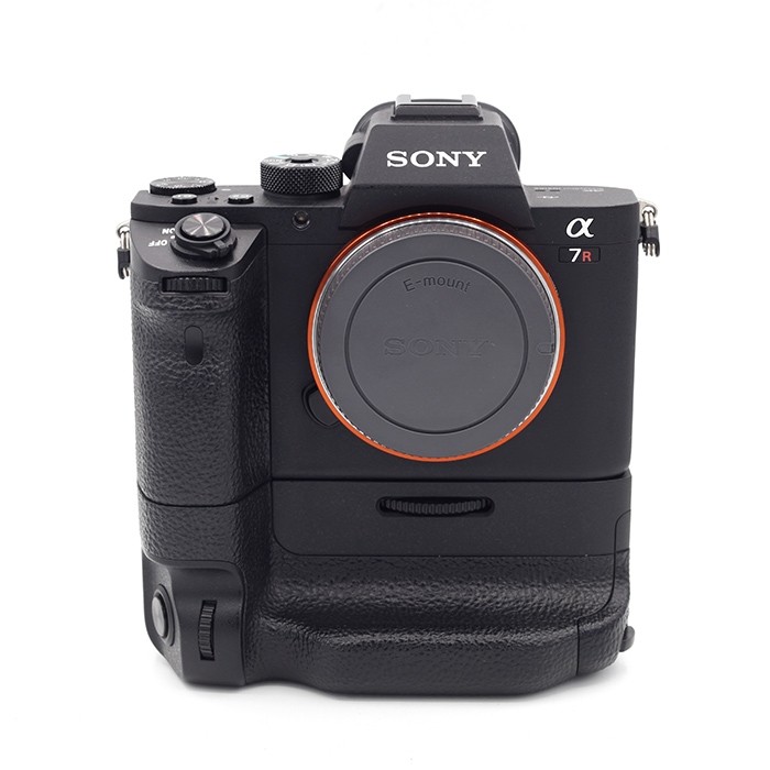 Sony A7R Mark II Body + Grip occasion