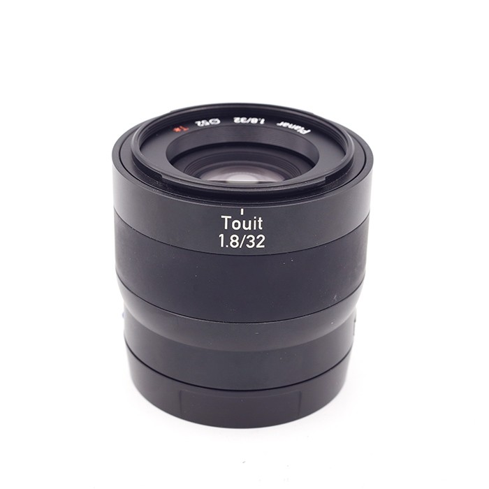 Zeiss Touit 32mm f/1.8 occasion voor Sony E